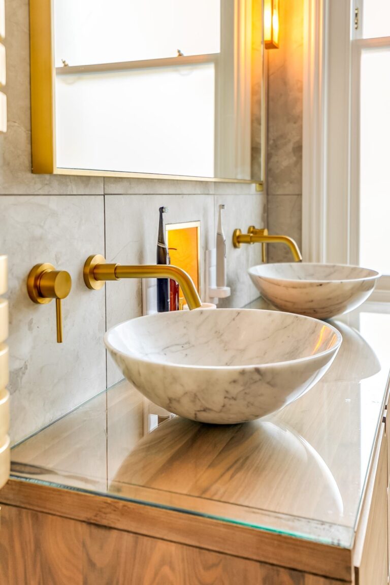 New Bathrooms - SE6 Services project photo 10