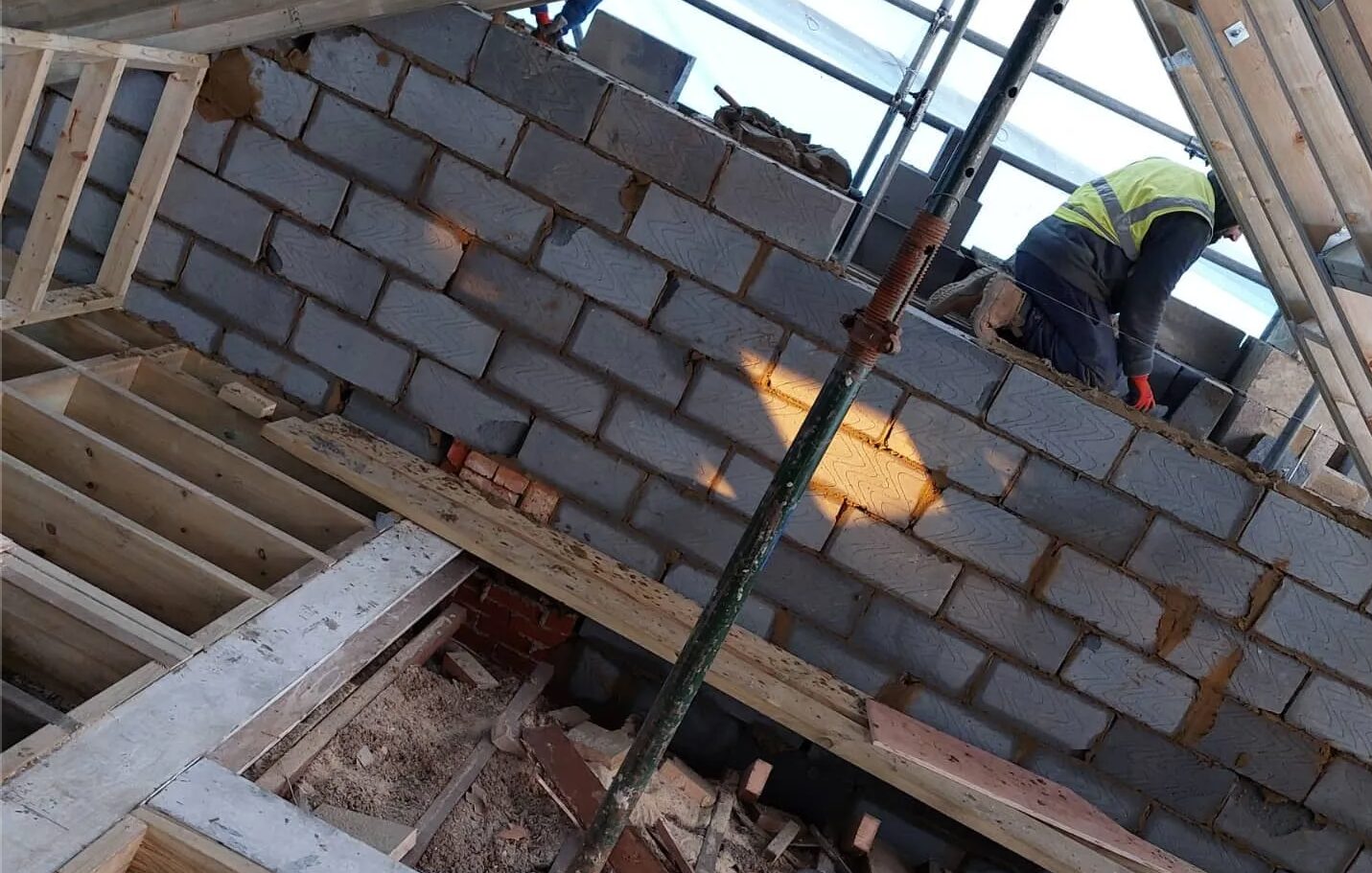General building work - roofing